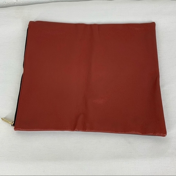 Lulu dharma vegan leather fold over clutch bag - Picture 3 of 8